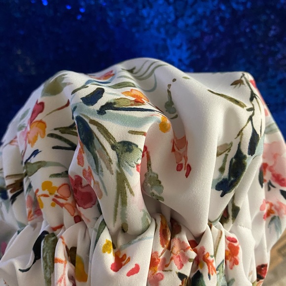 8 inch bonnet - Picture 2 of 3